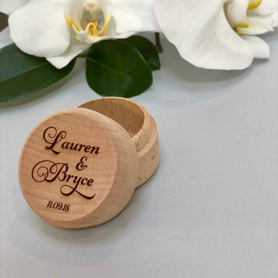 Personalised wooden wedding ring box - Couple's names - Script font
